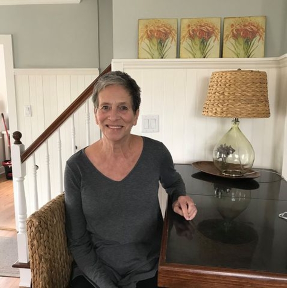 Meet your Posher, Diane - Picture 1 of 1